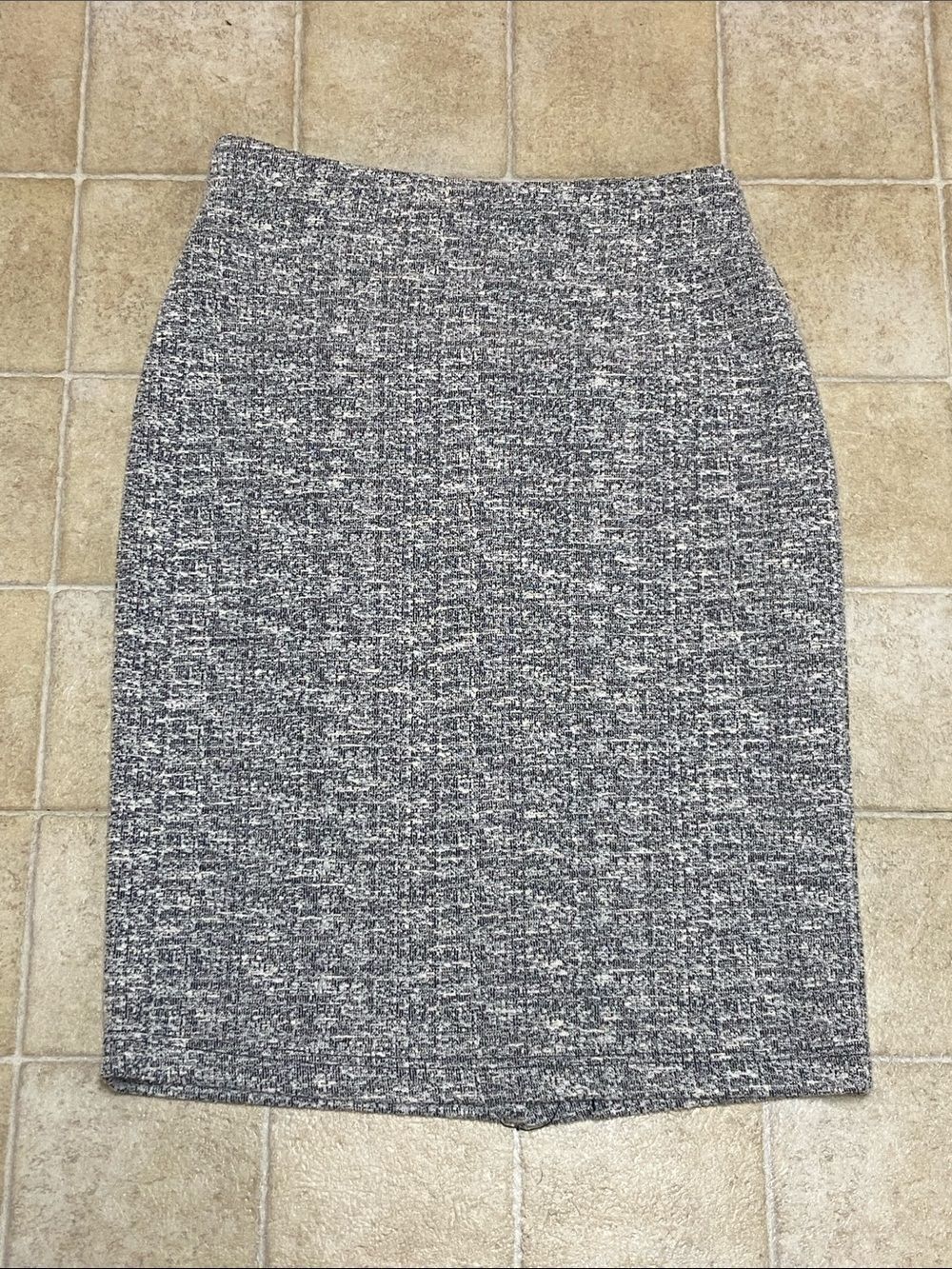 Soho Grey Tweed Pencil Skirt with Textured Weave Size M